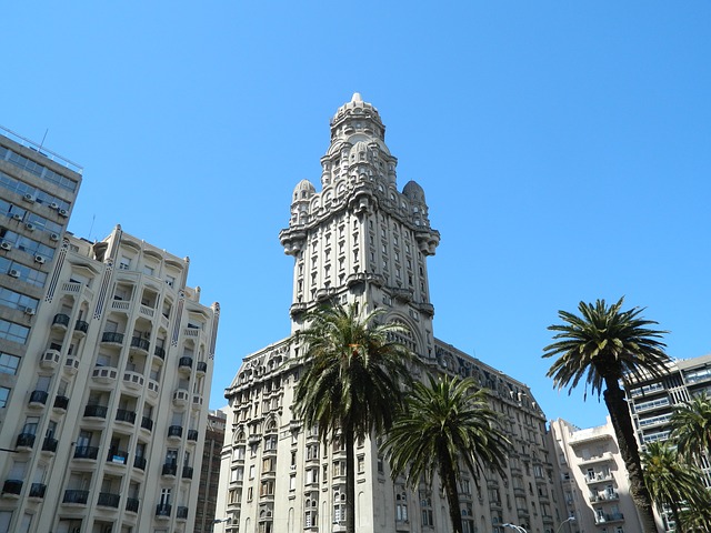 Montevideo v Uruguayi