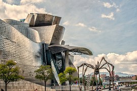 Hit: Bilbao z Prahy - letenky na sever Španělska za 2022 Kč
