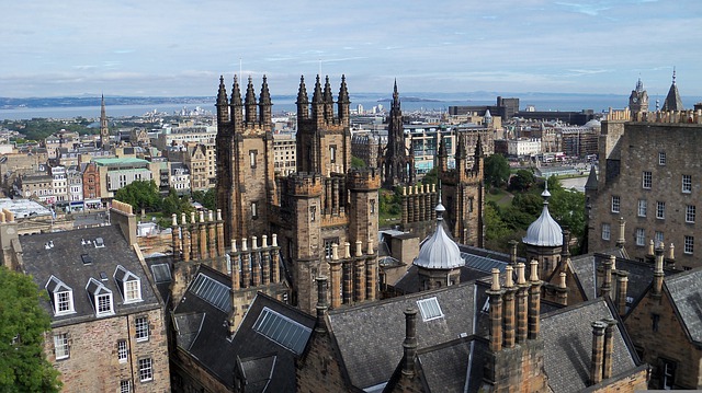 Edinburgh z Prahy - letenky Skotsko za 2431 Kč